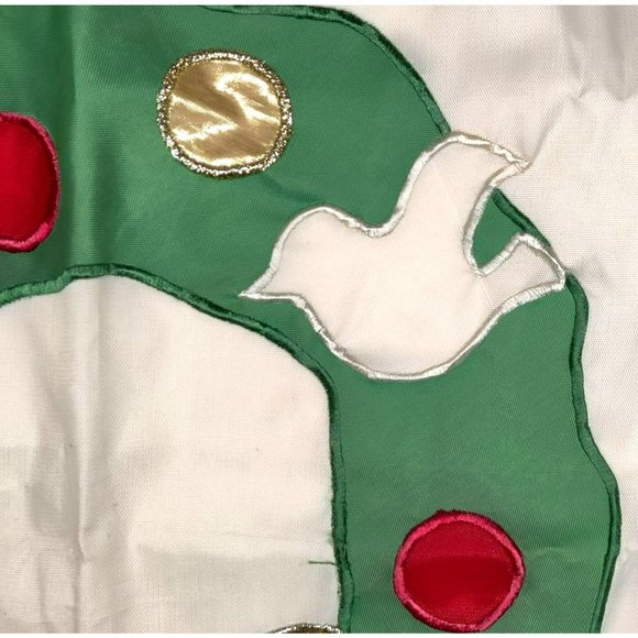 Vintage JOY Red and White 28x40 Holiday Flag Christmas Wreath Shiny Gold Bow - Picture 9 of 14